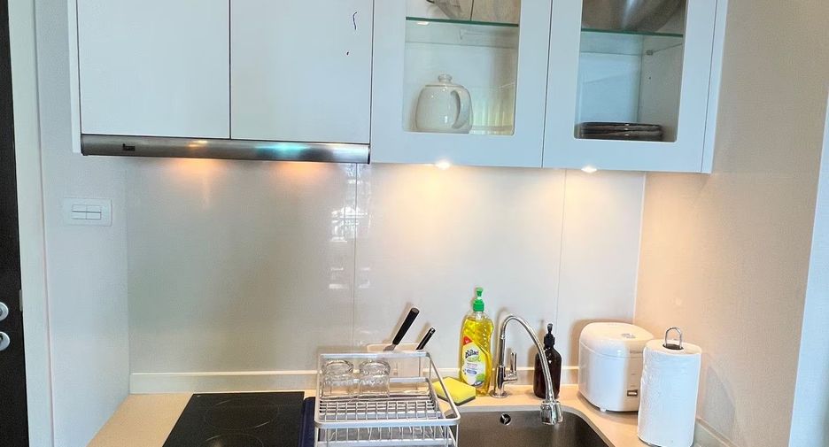 Wohnung zur Miete mit 1 Zimmer in Watthana, Bangkok