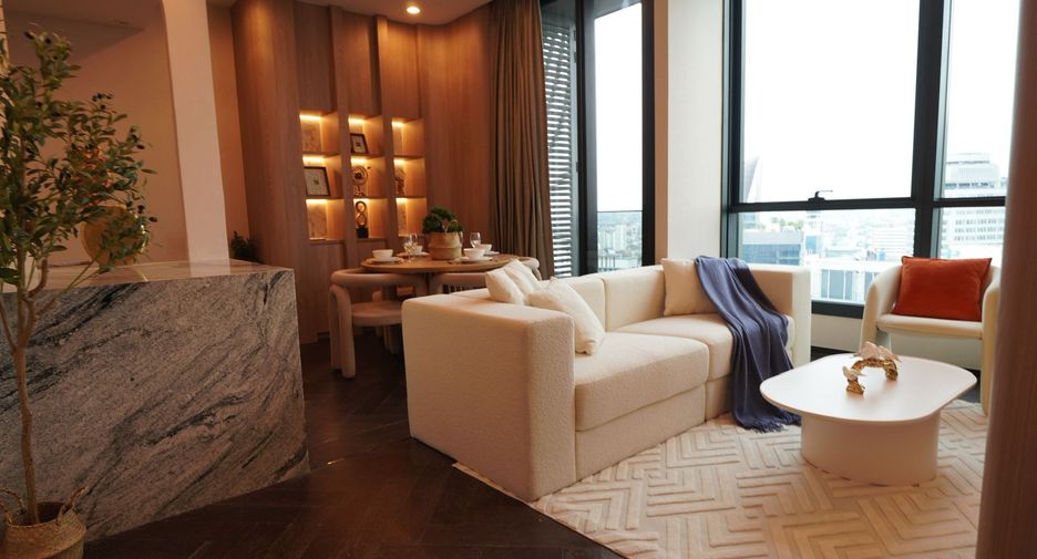 For sale 2 bedrooms condo in Khlong Toei, Bangkok