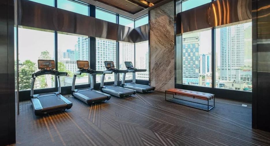 For sale 2 bedrooms condo in Khlong Toei, Bangkok