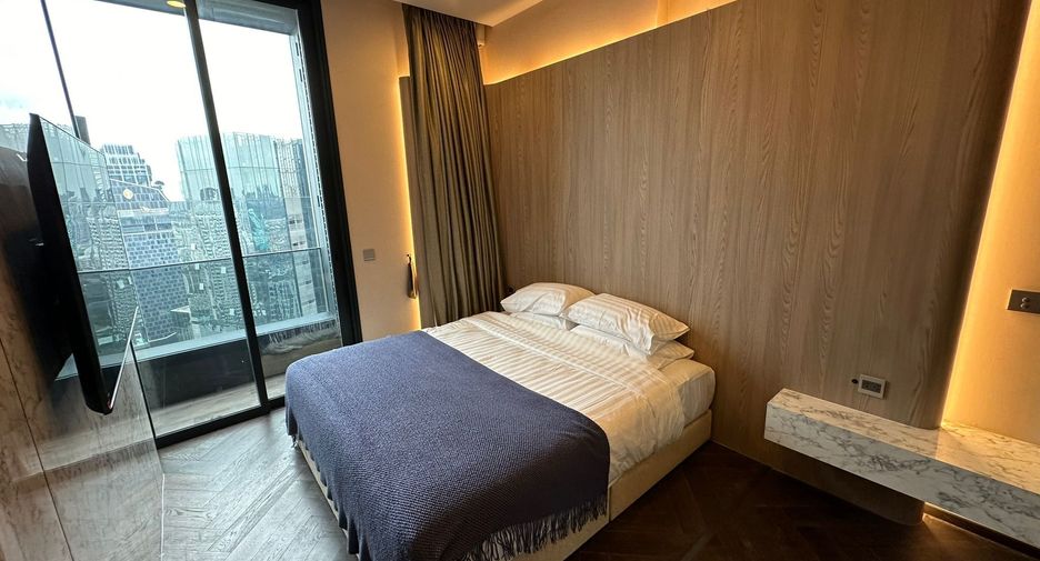 For sale 2 bedrooms condo in Khlong Toei, Bangkok