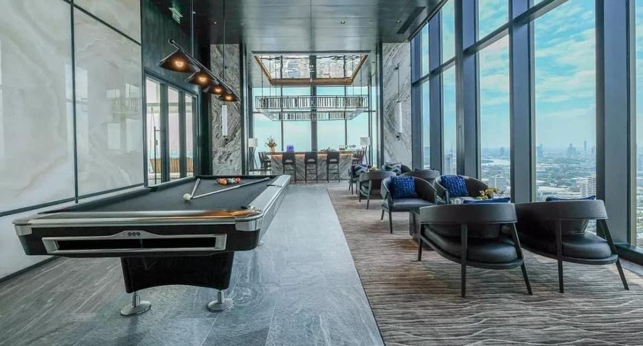 For sale 2 bedrooms condo in Khlong Toei, Bangkok