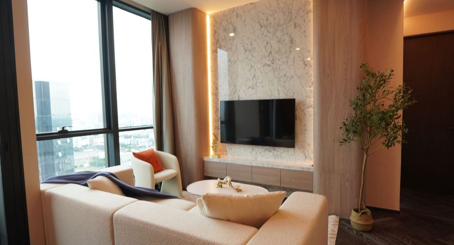 For sale 2 bedrooms condo in Khlong Toei, Bangkok