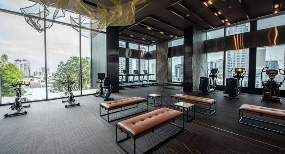 For sale 2 bedrooms condo in Khlong Toei, Bangkok