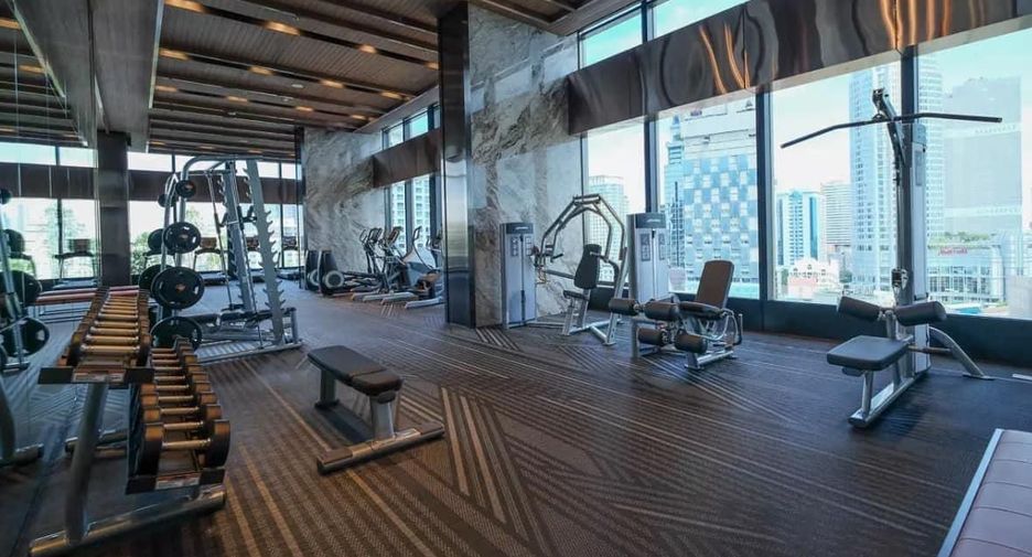 For sale 2 bedrooms condo in Khlong Toei, Bangkok