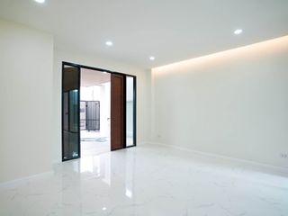 À vendre 3 chambres maison à Bang Na, Bangkok