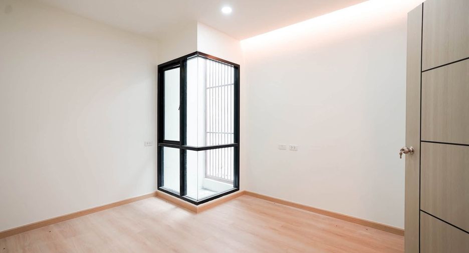 À vendre 3 chambres maison à Bang Na, Bangkok