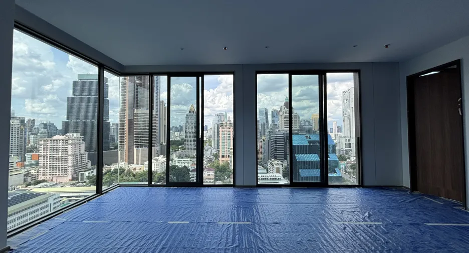 For sale 3 bedrooms condo in Sathon, Bangkok