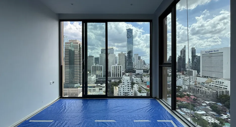 For sale 3 bedrooms condo in Sathon, Bangkok