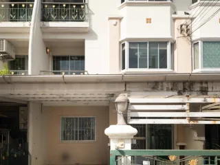 For rent 3 ベッドルーム townhouse in Mueang Samut Prakan, Samut Prakan