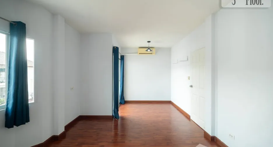 For rent 3 ベッドルーム townhouse in Mueang Samut Prakan, Samut Prakan