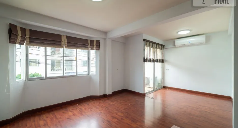 For rent 3 ベッドルーム townhouse in Mueang Samut Prakan, Samut Prakan