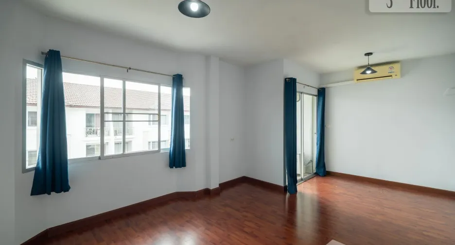 For rent 3 ベッドルーム townhouse in Mueang Samut Prakan, Samut Prakan