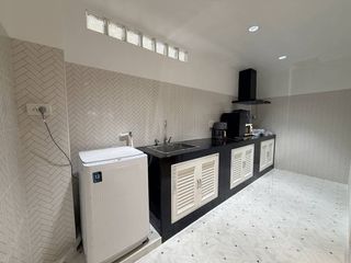 For rent 3 bedrooms townhouse in Bang Na, Bangkok