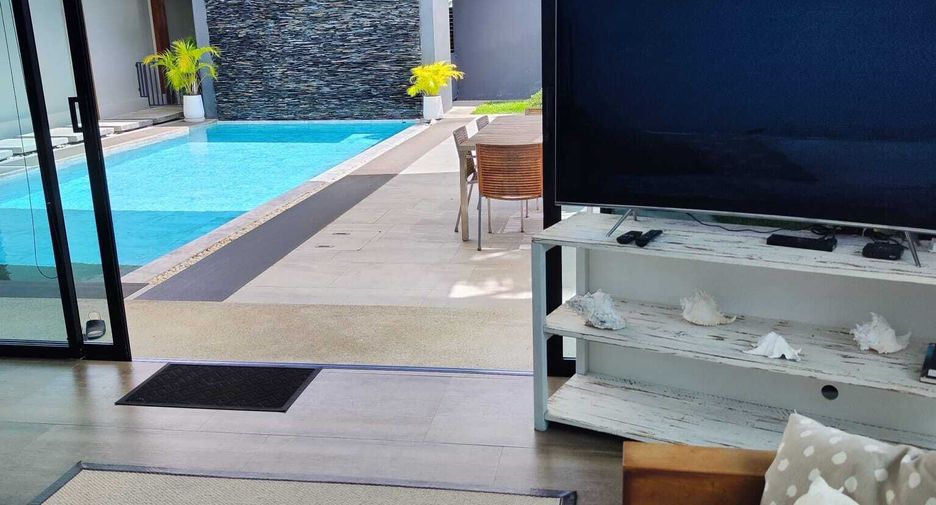 À vendre et à louer 3 chambres villa à Mueang Phuket, Phuket