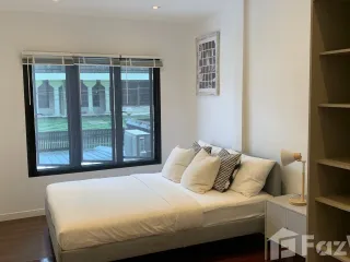 For rent 3 bedrooms townhouse in Watthana, Bangkok