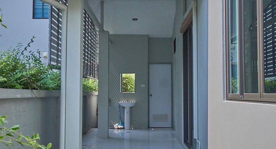 For rent 3 bedrooms house in San Pa Tong, Chiang Mai