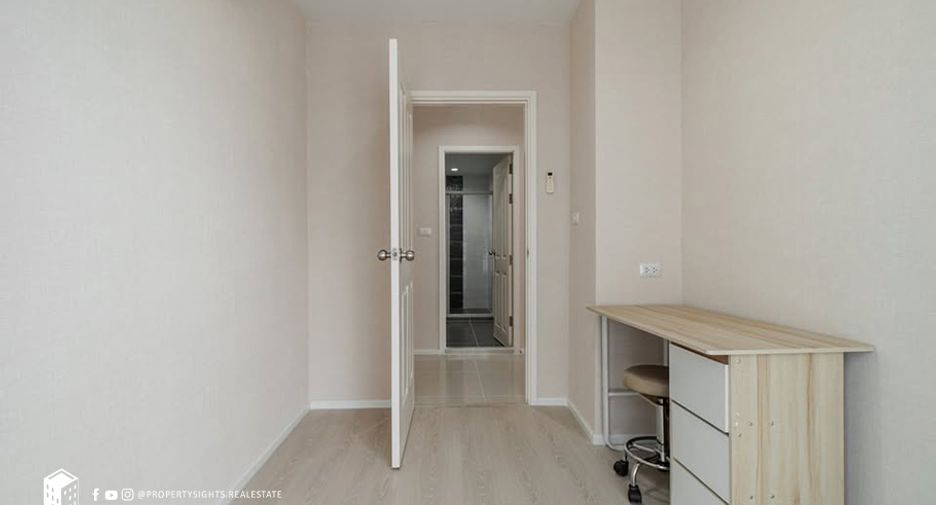 Condo en alquiler de 2 habitaciones en Huai Khwang, Bangkok