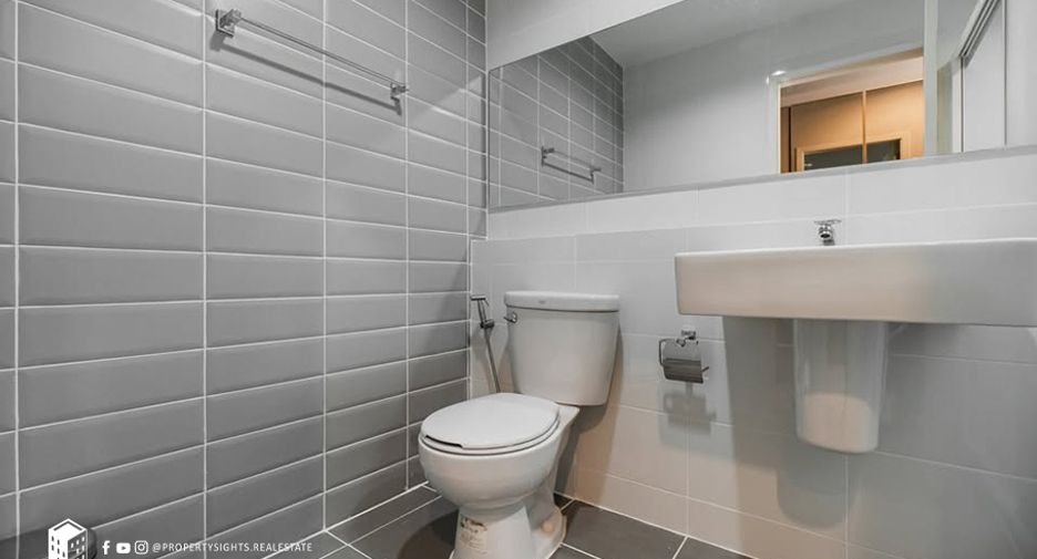Condo en alquiler de 2 habitaciones en Huai Khwang, Bangkok