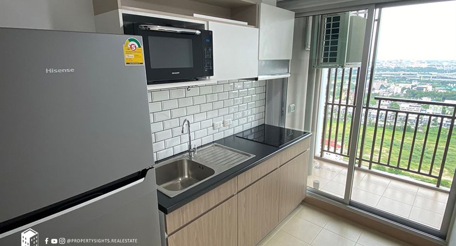 For rent 2 bedrooms condo in Huai Khwang, Bangkok