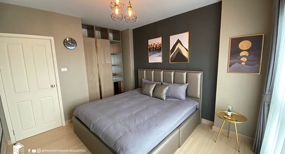 For rent 2 bedrooms condo in Huai Khwang, Bangkok