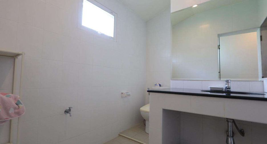Casa en alquiler de 3 habitaciones en Saraphi, Chiang Mai