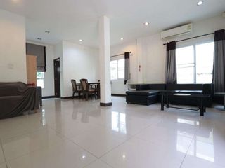 Casa en alquiler de 3 habitaciones en Saraphi, Chiang Mai