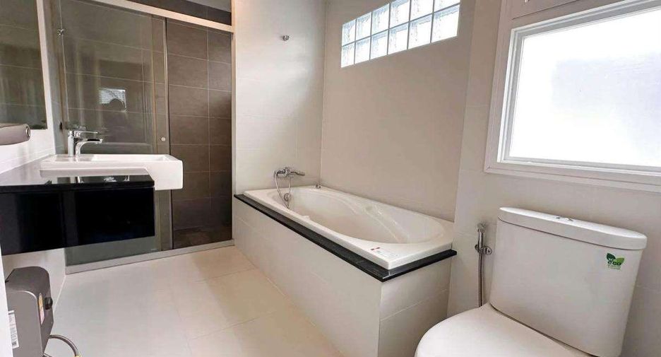 For rent 4 bedrooms house in Hang Dong, Chiang Mai