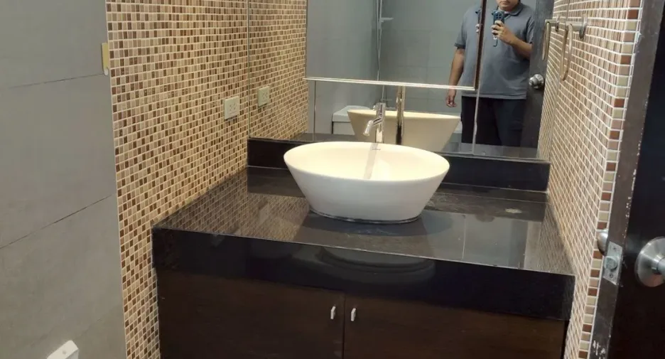 Condo en alquiler de 2 habitaciones en Phra Khanong, Bangkok
