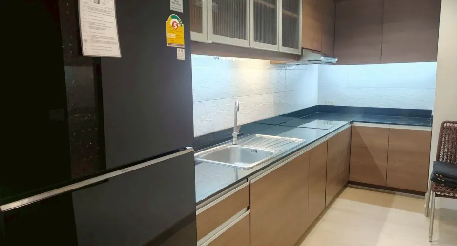 Condo en alquiler de 2 habitaciones en Phra Khanong, Bangkok