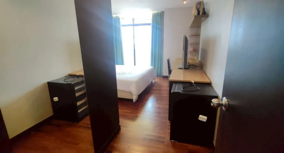 Condo en alquiler de 2 habitaciones en Phra Khanong, Bangkok