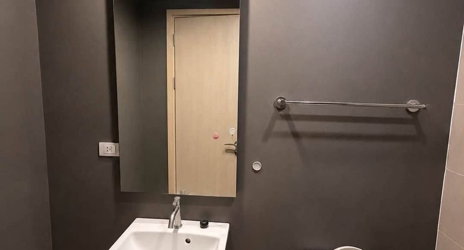 For rent 1 bed condo in Phaya Thai, Bangkok