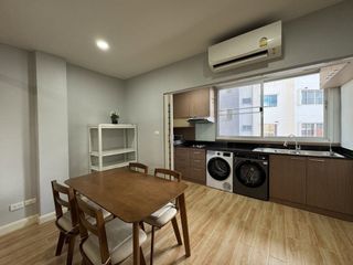 À louer 2 chambres condo à Bang Na, Bangkok