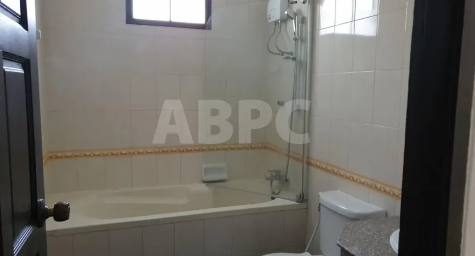 For rent and for sale 3 bedrooms house in Bang Lamung, Chonburi