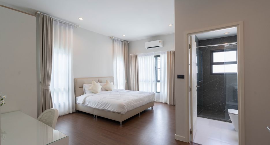For rent 4 bedrooms house in Bang Phli, Samut Prakan