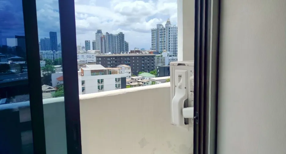 Condo en alquiler de 2 habitaciones en Phra Khanong, Bangkok