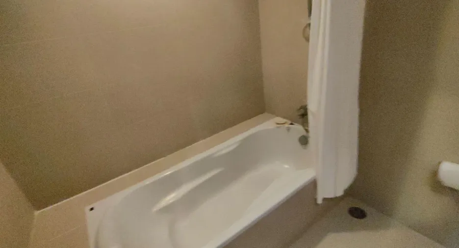 Condo en alquiler de 2 habitaciones en Phra Khanong, Bangkok