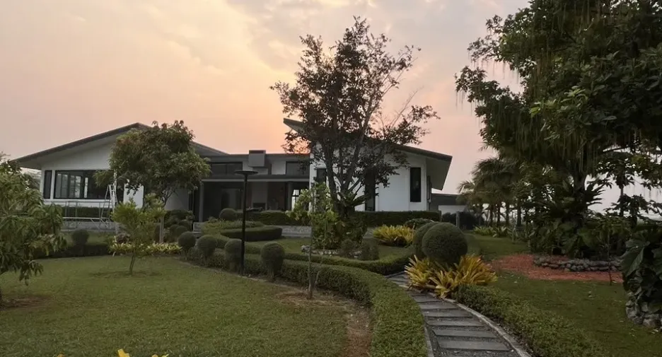 For sale 4 bedrooms villa in Doi Saket, Chiang Mai