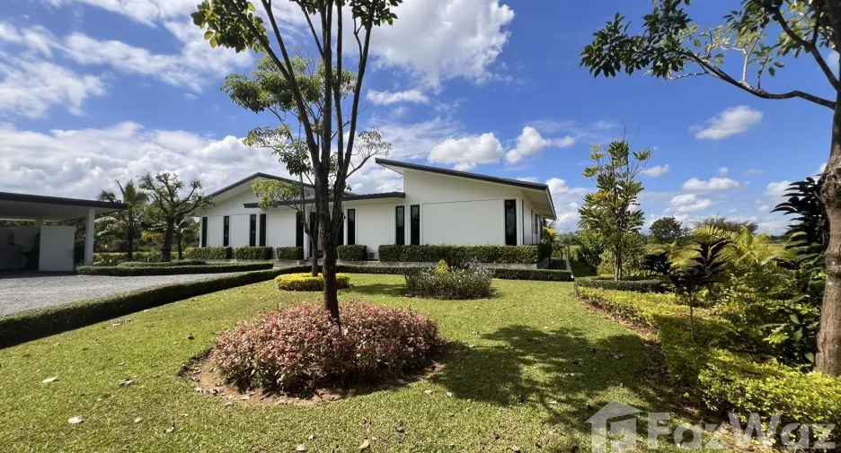 For sale 4 bedrooms villa in Doi Saket, Chiang Mai