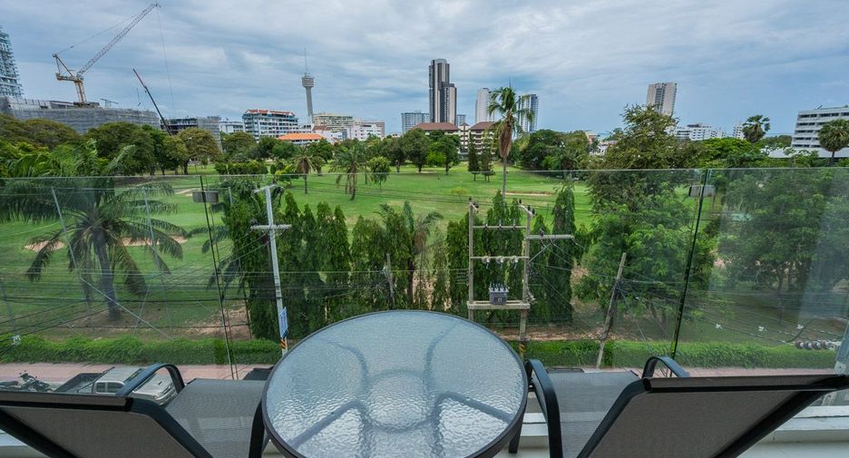 For rent 3 bedrooms condo in Bang Lamung, Chonburi
