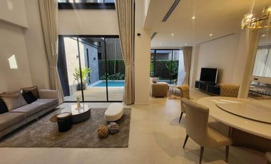 For rent 4 bedrooms house in Wang Thonglang, Bangkok