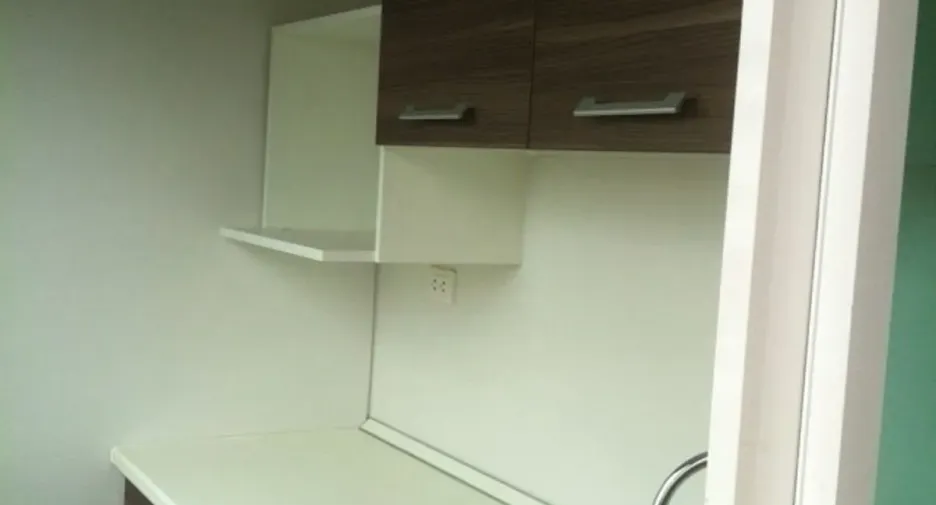À louer studio condo à Phra Khanong, Bangkok