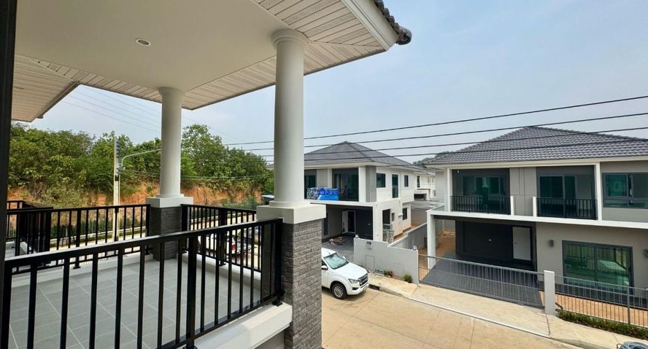 出售 4 卧室 独立屋 在 Bang Lamung, Chon Buri