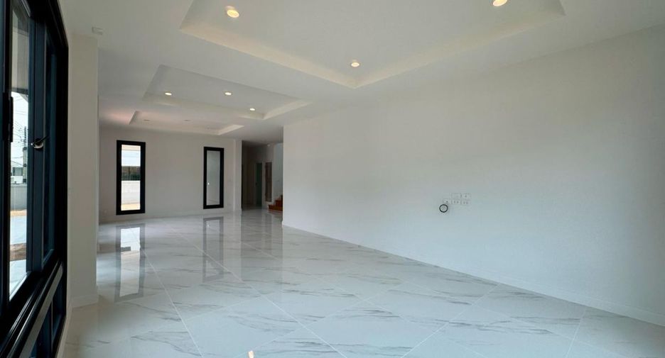 出售 4 卧室 独立屋 在 Bang Lamung, Chon Buri