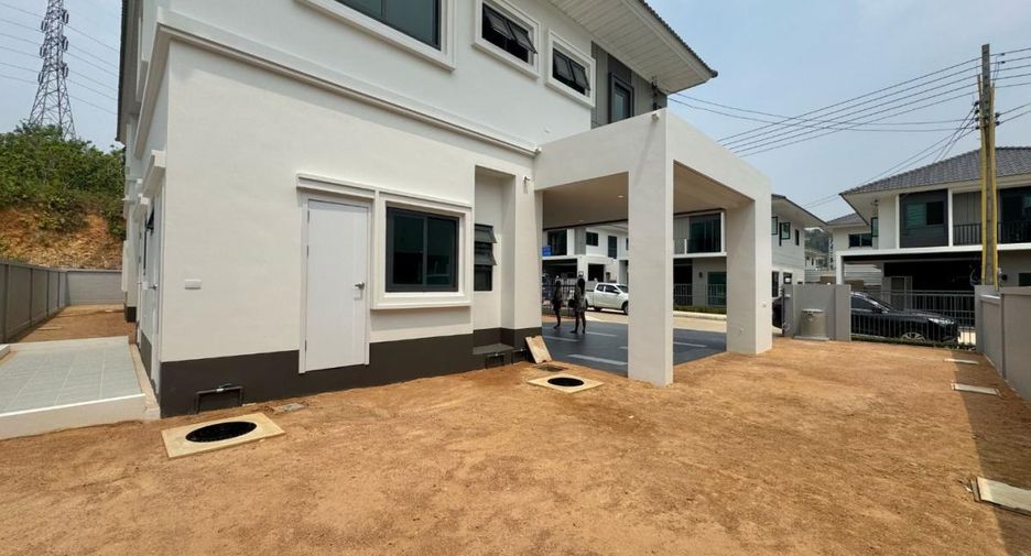 出售 4 卧室 独立屋 在 Bang Lamung, Chon Buri