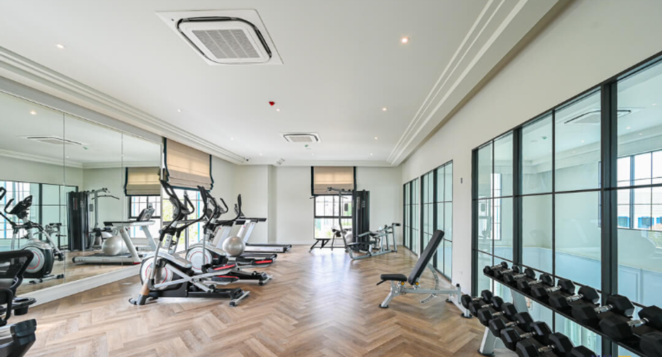 For sale 4 bedrooms house in Don Mueang, Bangkok
