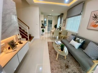 For sale 4 bedrooms townhouse in Bang Lamung, Chonburi