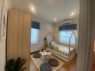 Casa adosada en venta de 4 habitaciones en Bang Lamung, Chonburi