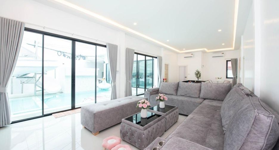 For sale 5 bedrooms house in Bang Lamung, Chonburi
