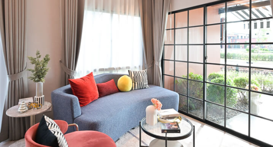 For sale 2 bedrooms townhouse in Bang Sao Thong, Samut Prakan