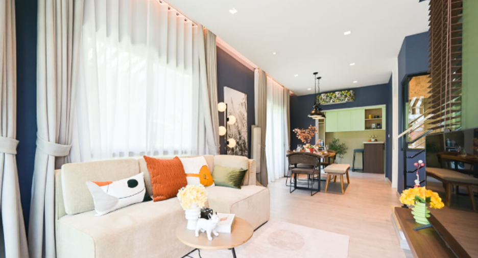 For sale 2 bedrooms townhouse in Bang Sao Thong, Samut Prakan